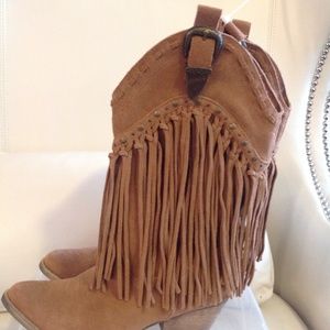 NWB-Gorgeous-Very-VOLATILE-Delphia-Western-Brown
